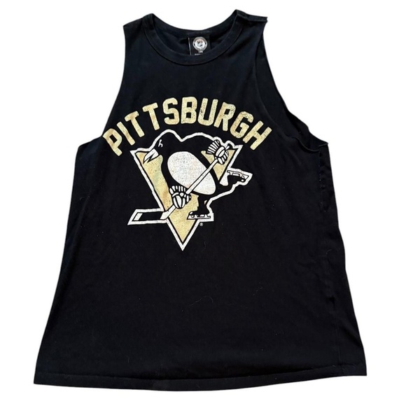 Black NHL Tank Top by Forever 21 - Picture 1 of 5